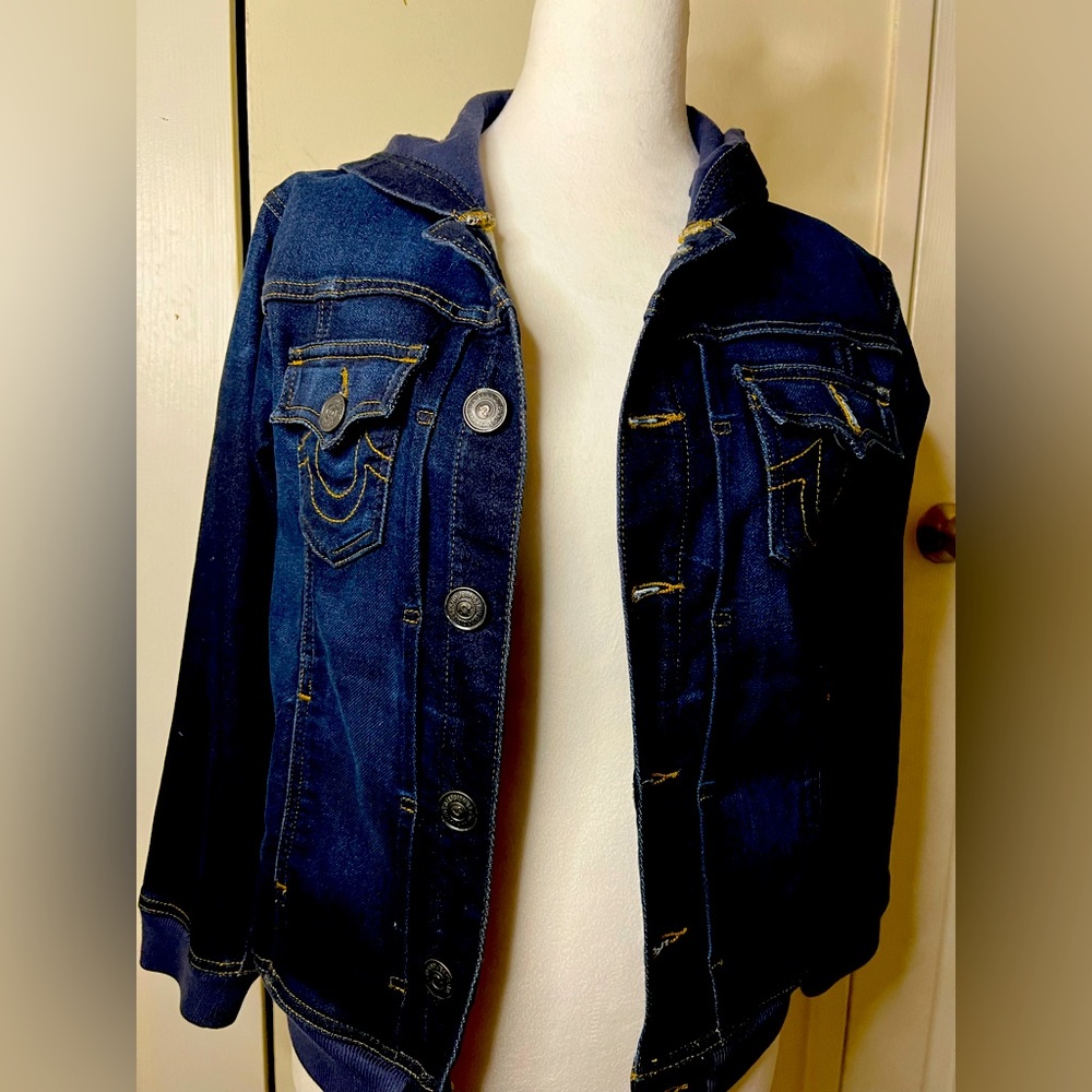 Gently worn: True Religion Hoodie Jean Jacket for girls or boys size s/p (8-10)